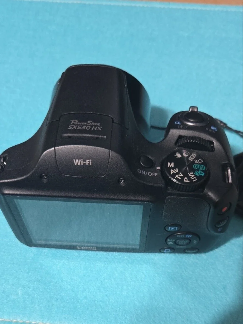 Canon SX530 HS Digital Bridge Camera with 50x Zoom Lens